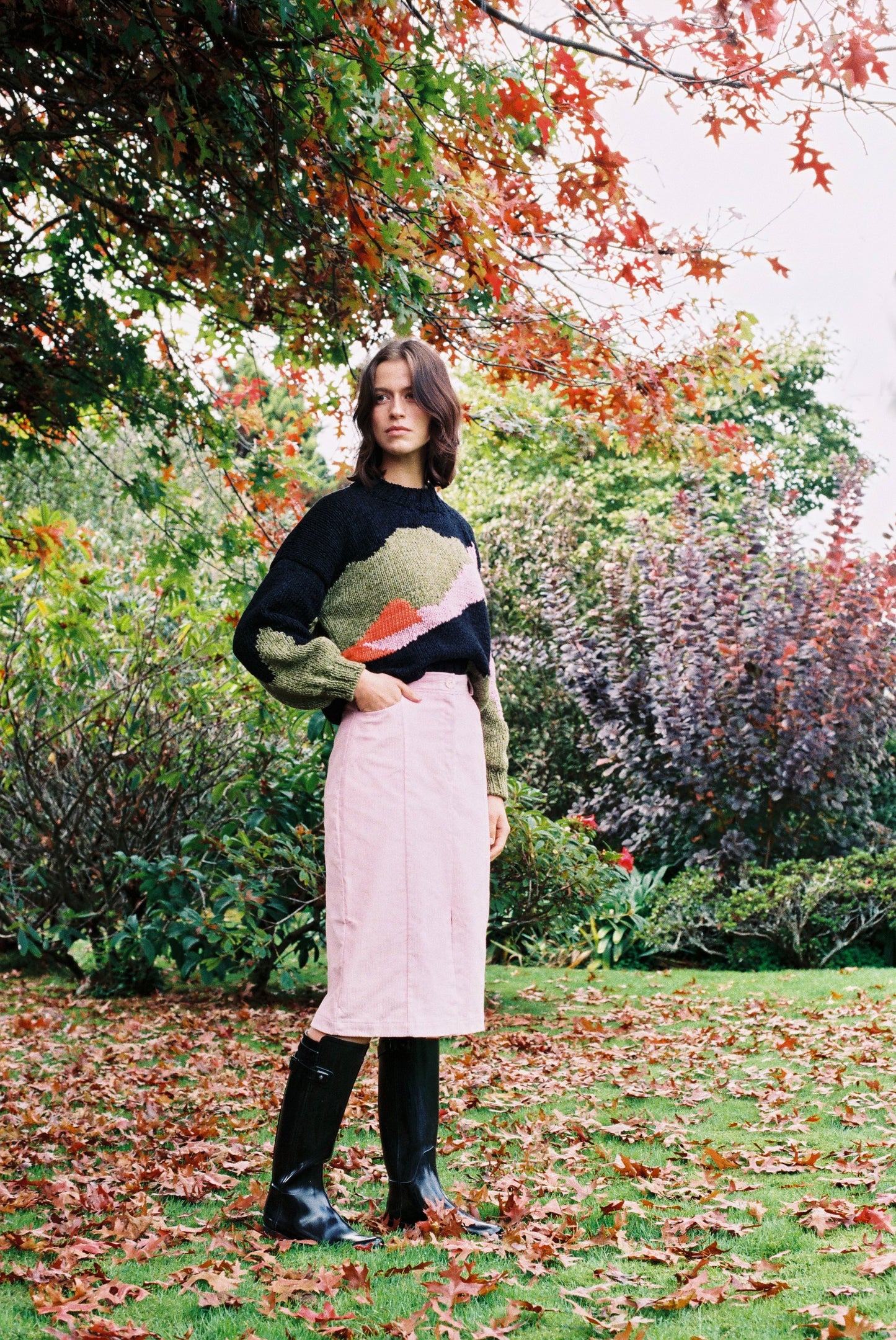 FALDA MIDI CORTES ROSA