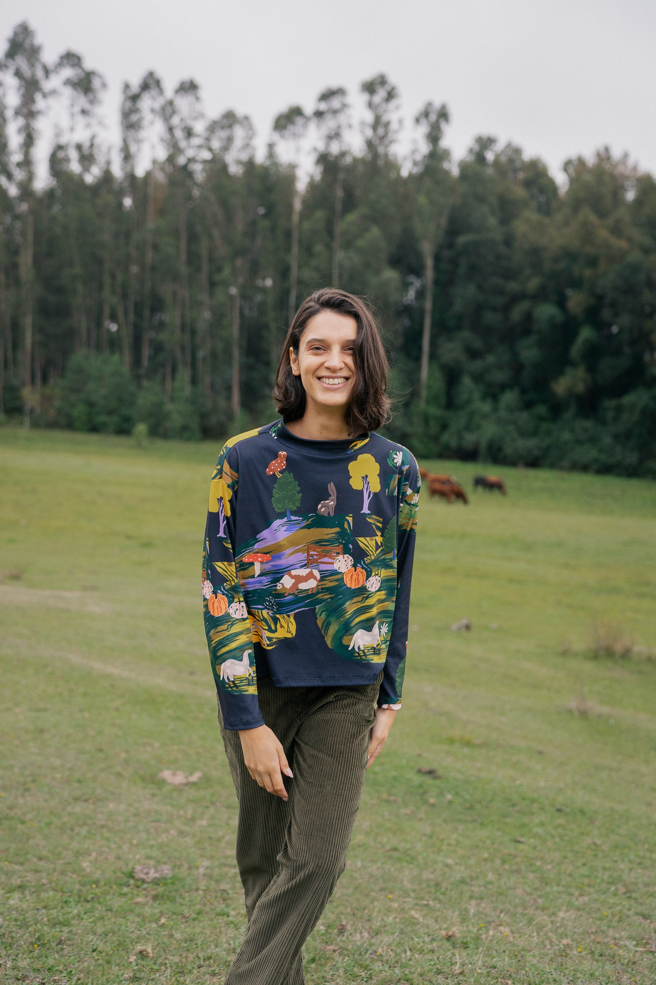 POLERA TORTUGA PAISAJE NEGRO