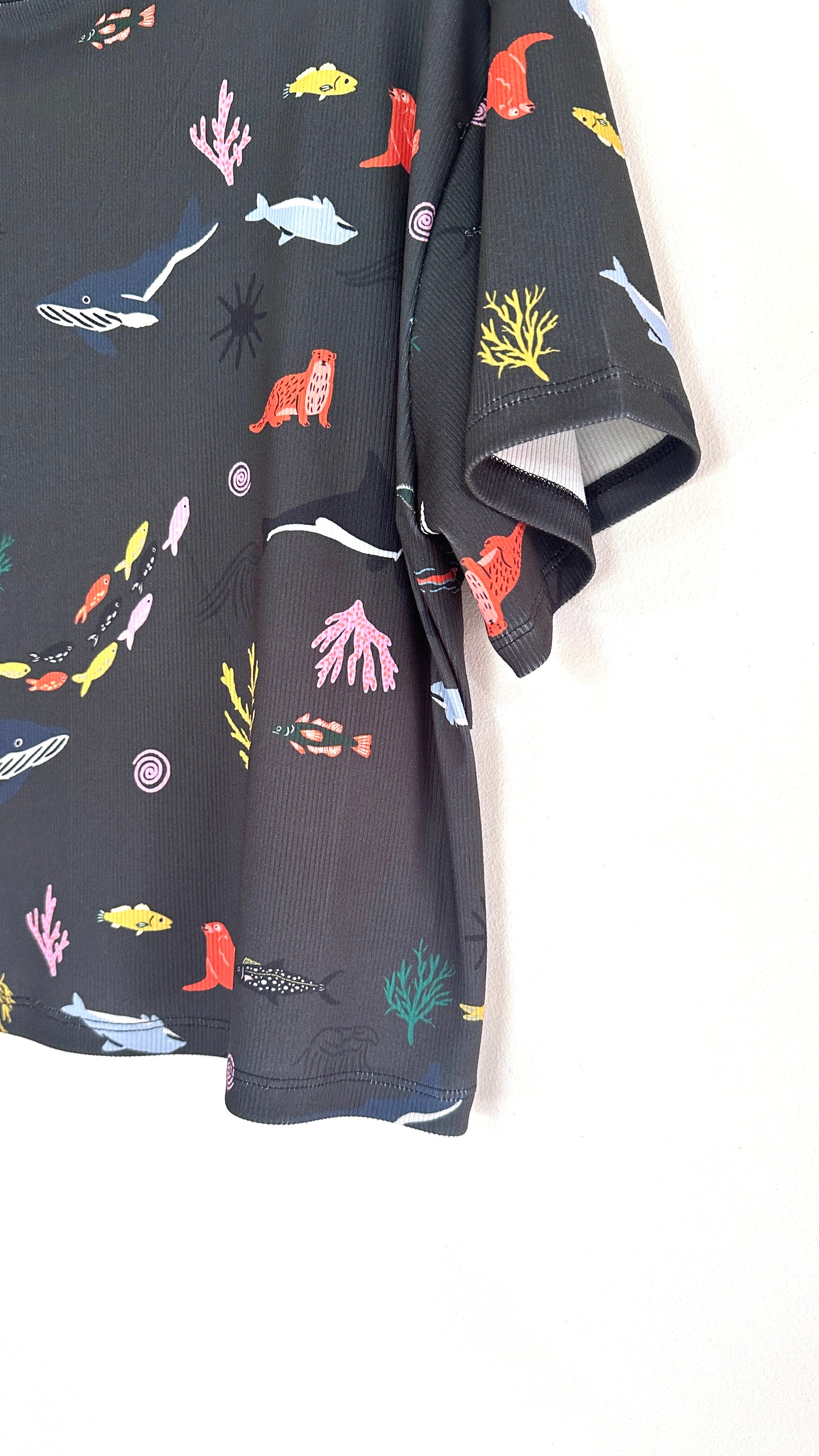 POLERA TORTUGA MARINO GRAFITO