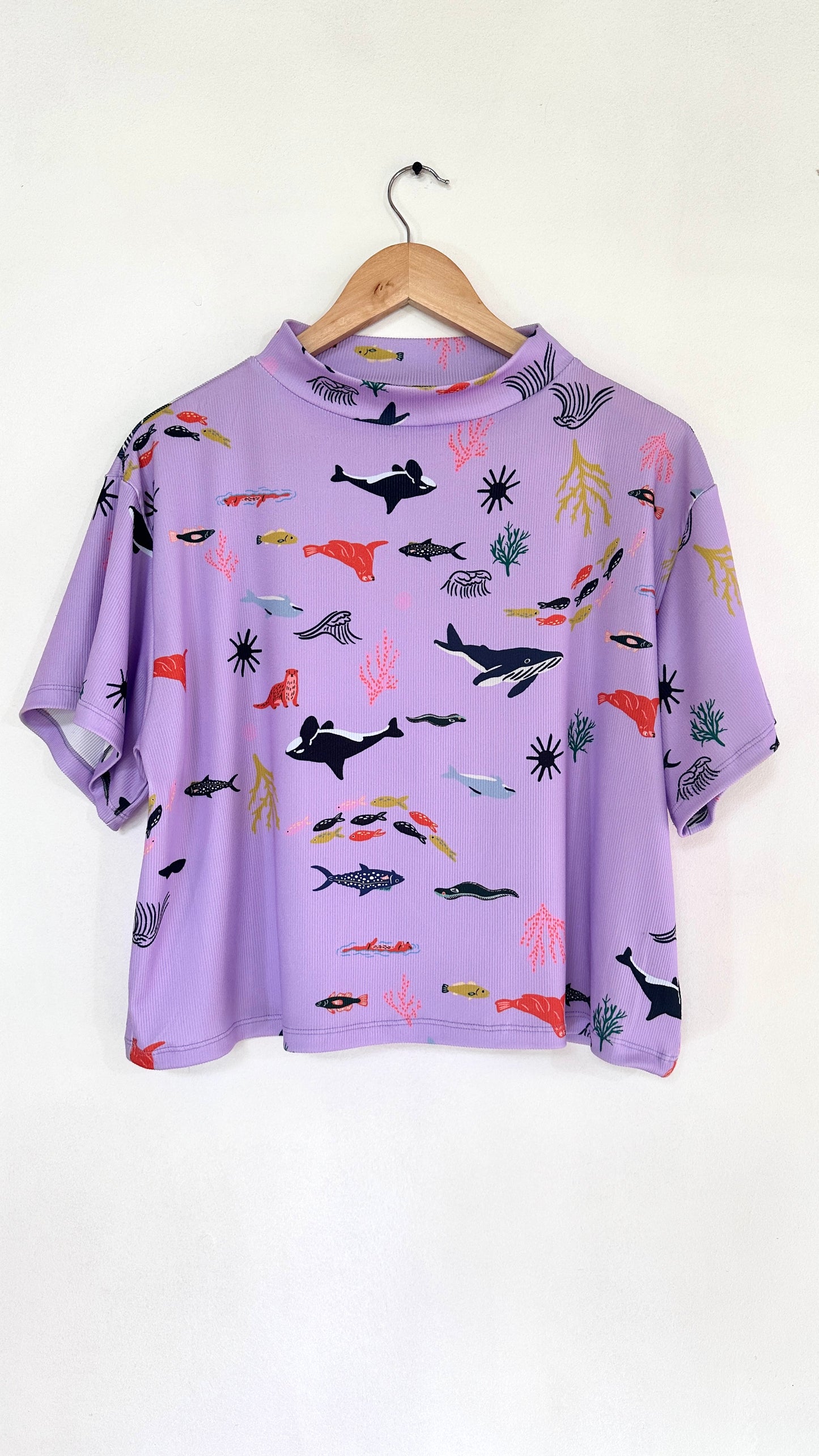 POLERA TORTUGA MARINO LILA