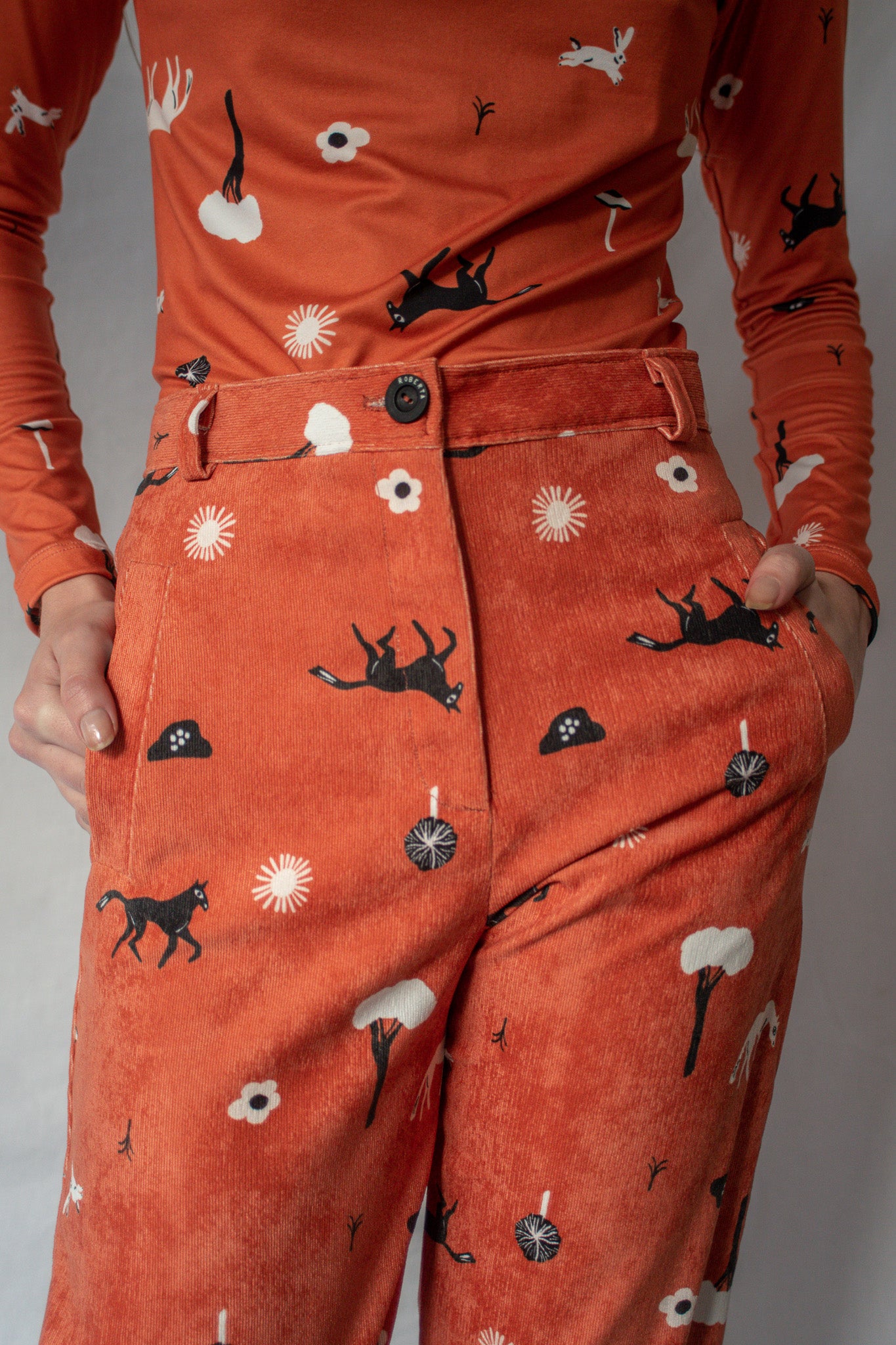 PANTALON RECTO CABALLOS TERRACOTA