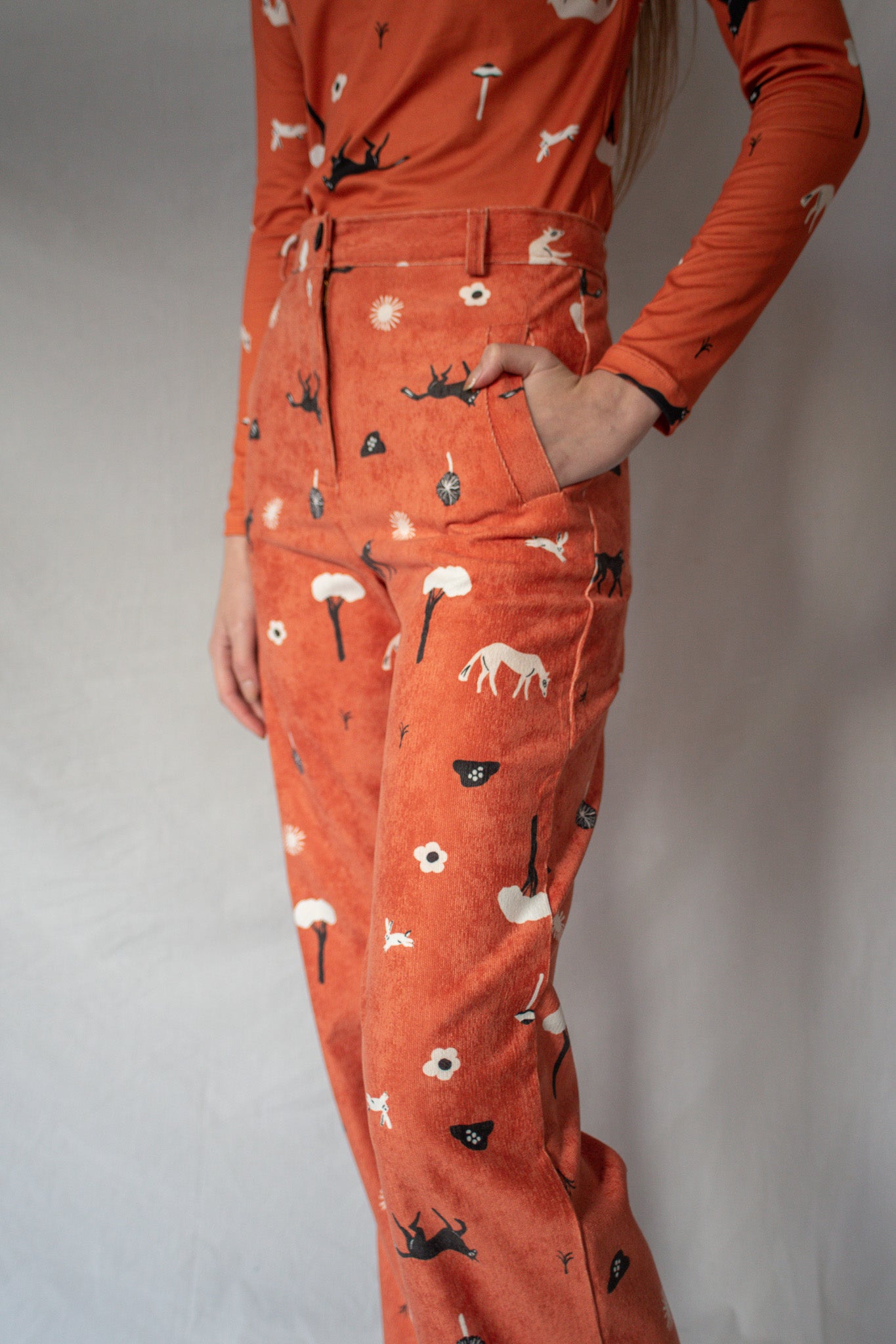 PANTALON RECTO CABALLOS TERRACOTA