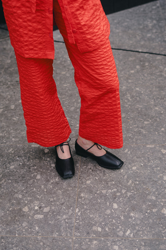 PANTALON TUBO TEXTURA ROJO