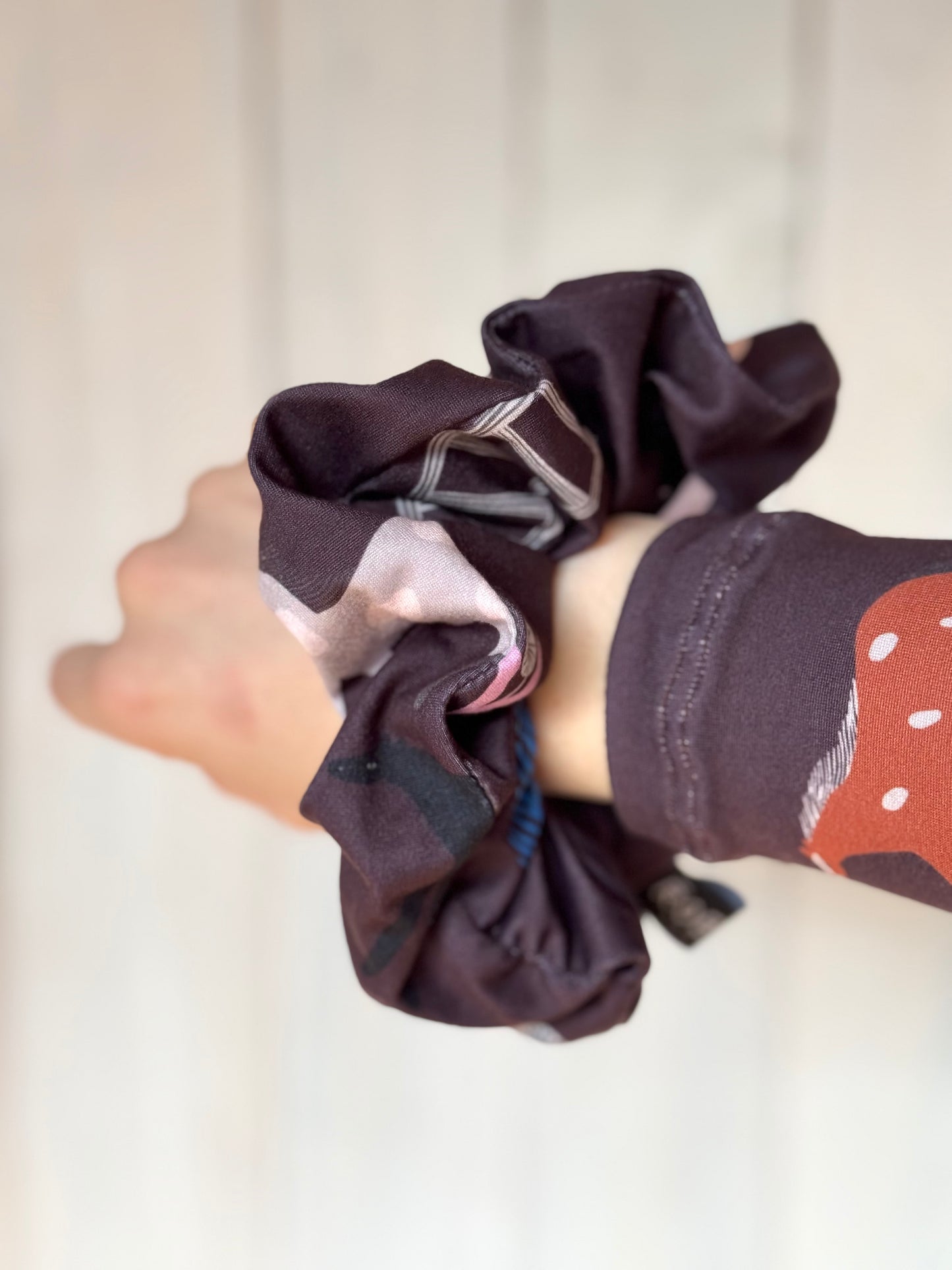 SCRUNCHIE ANIMALES CAMPO CAFÉ