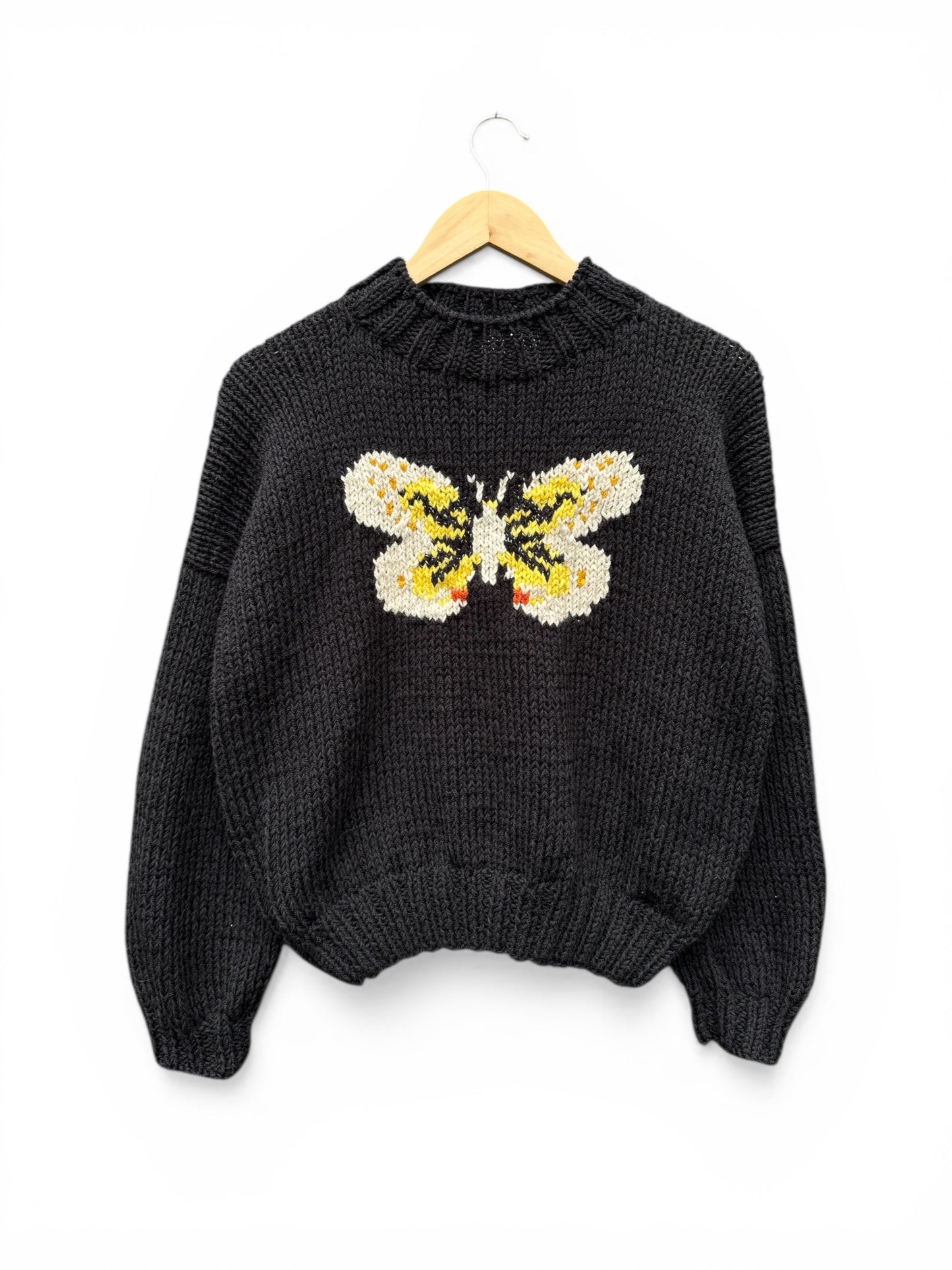 SWEATER MARIPOSA NEGRO