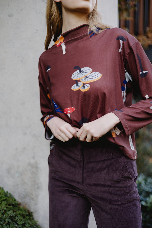 POLERA TORTUGA HONGOS LIEBRES