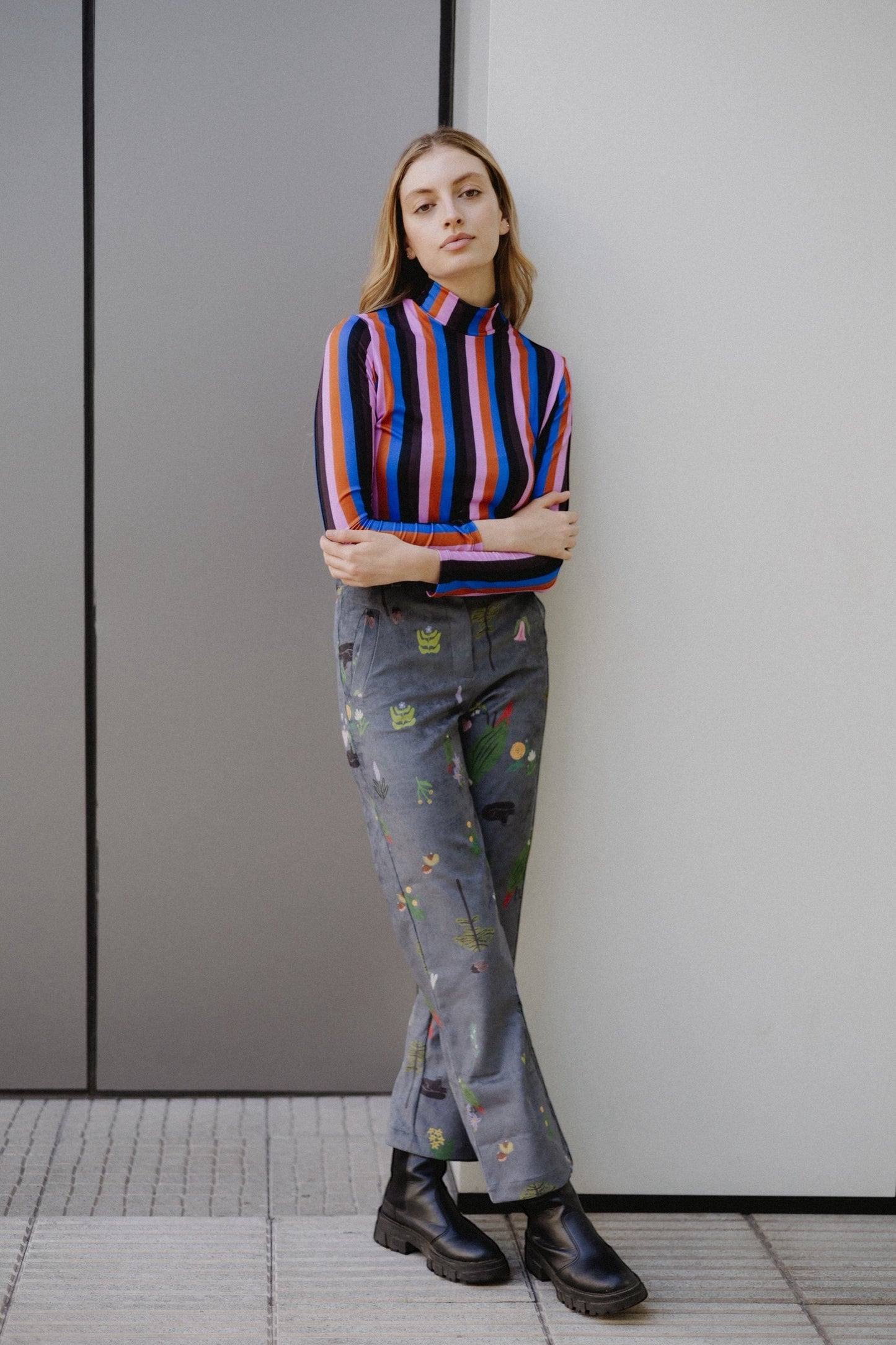 PANTALON COTELE RECTO CHOROY GRIS