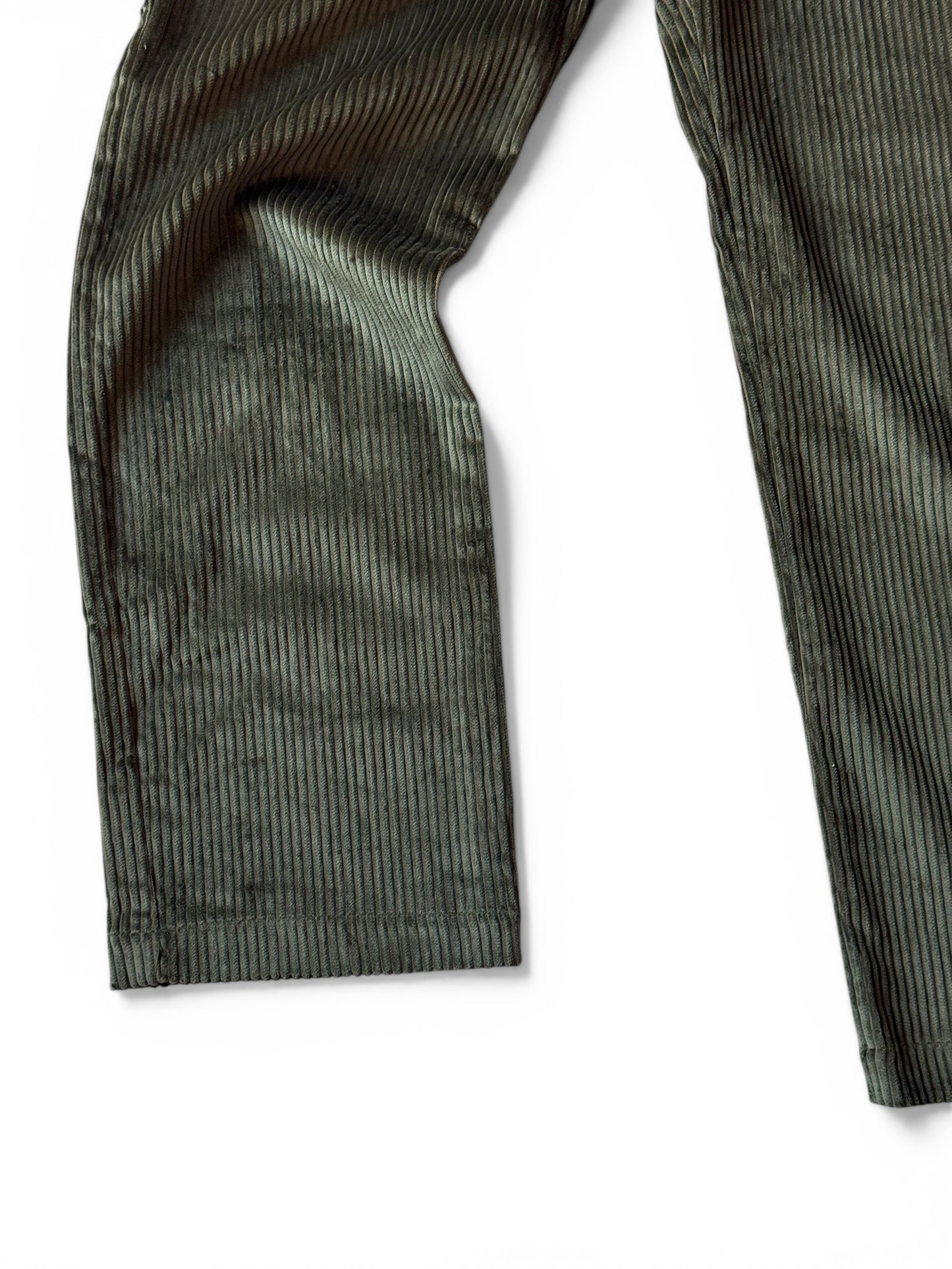 PANTALON COTELE RECTO VERDE MUSGO