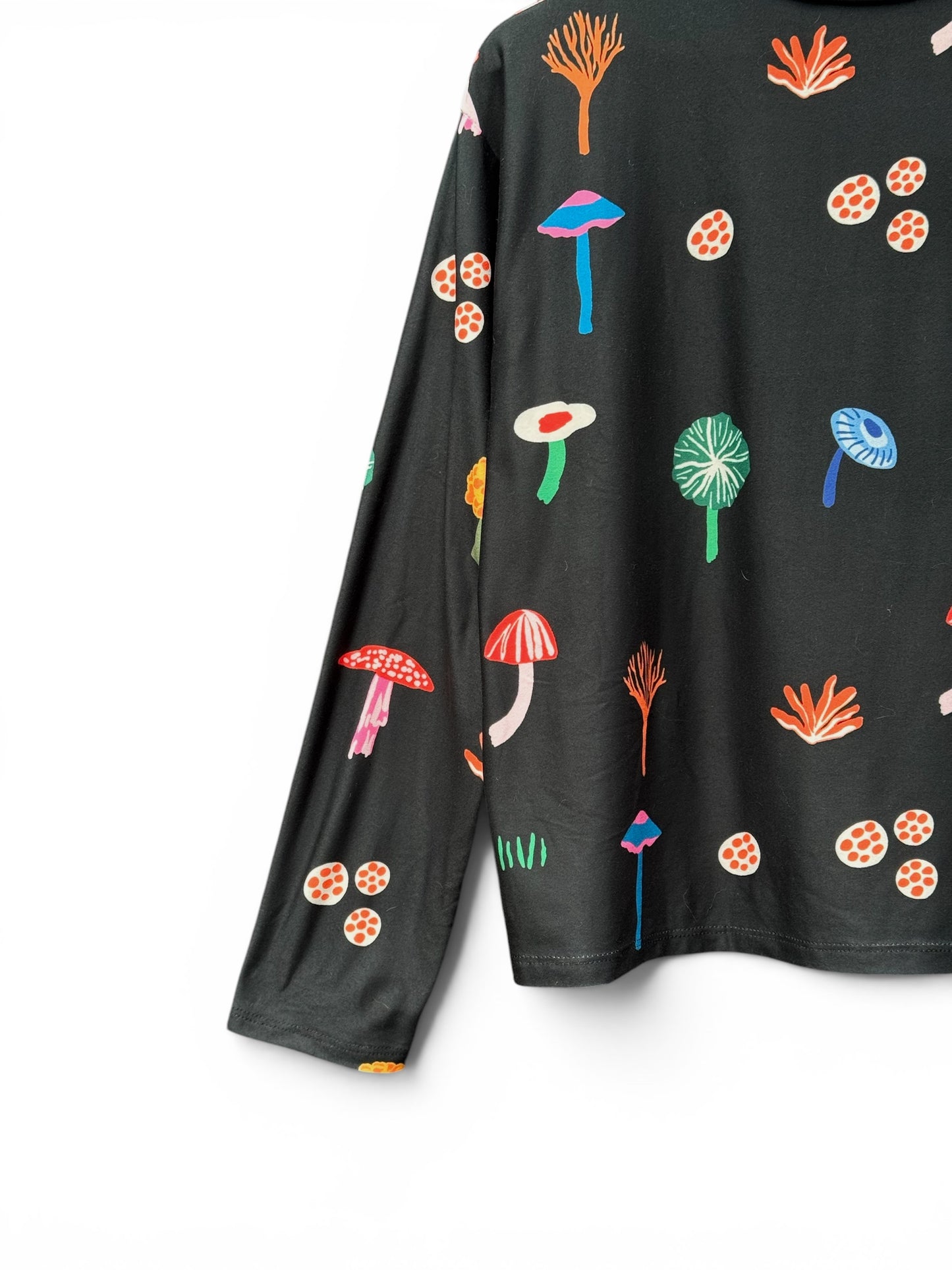 POLERA TORTUGA HONGOS