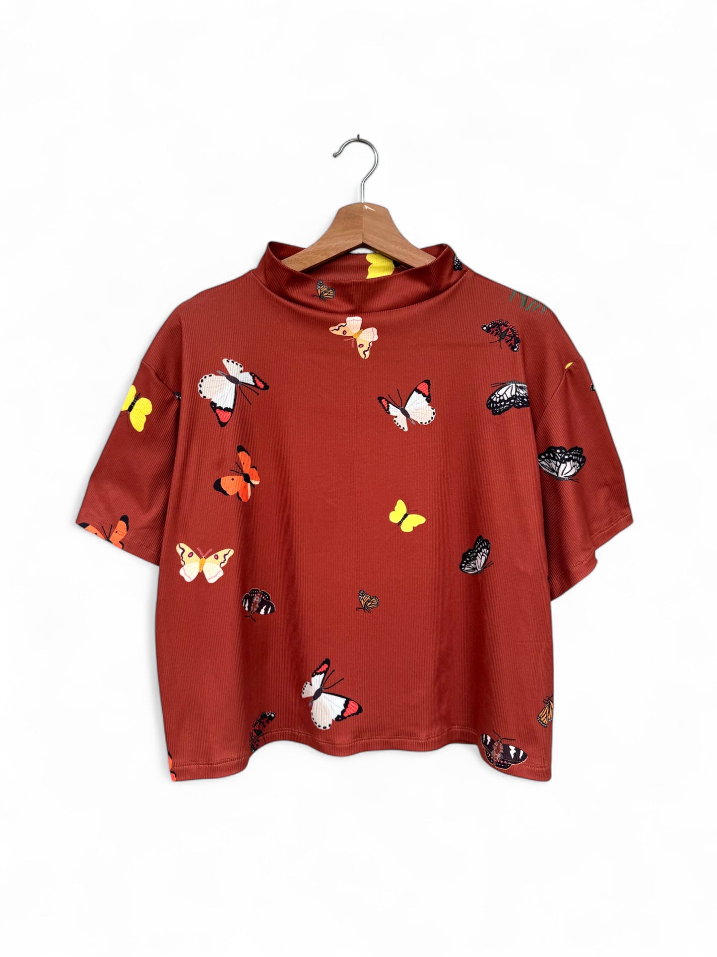 POLERA TORTUGA MARIPOSAS MANJAR