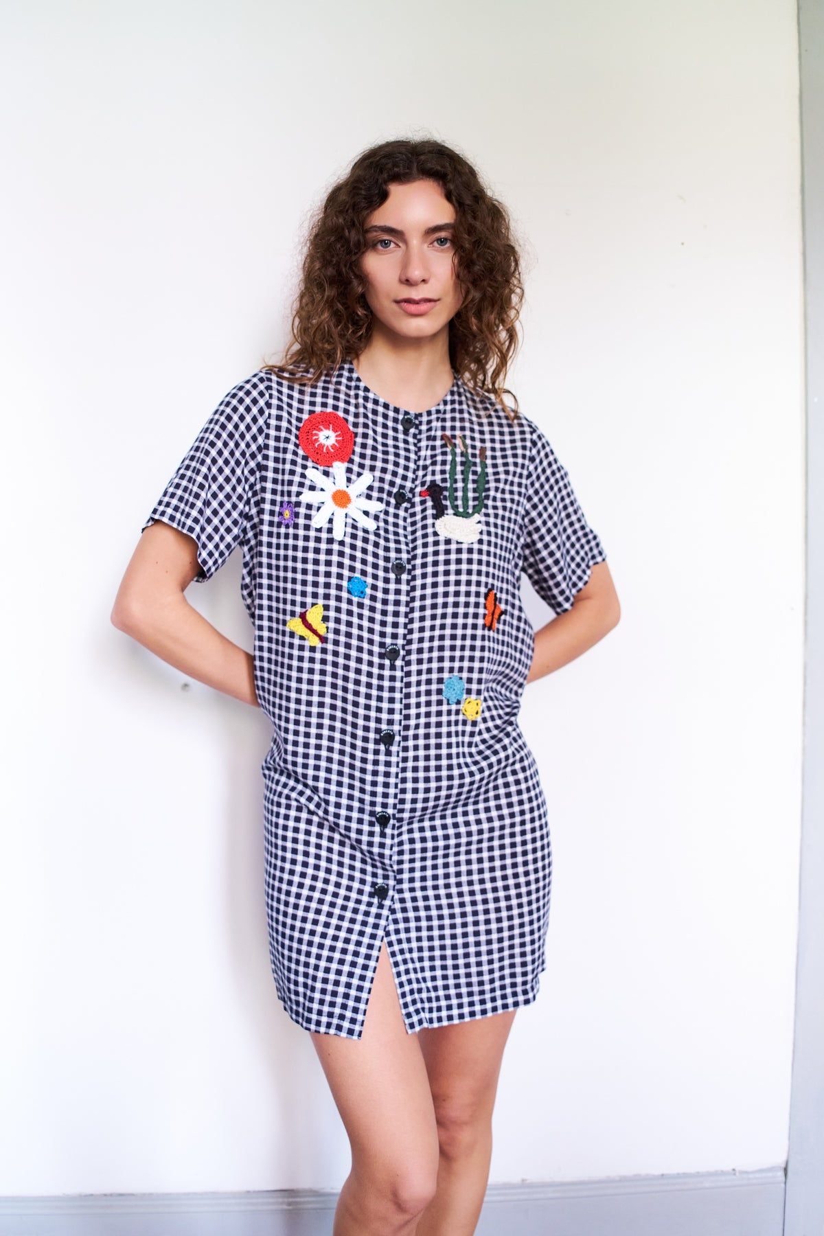 VESTIDO APLICACIONES CISNE