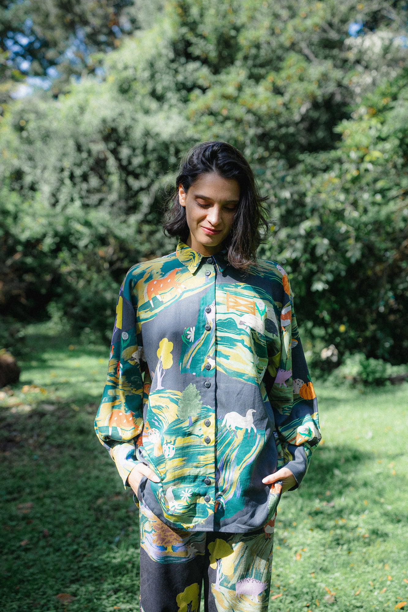 CAMISA GLOBO PAISAJE NEGRO