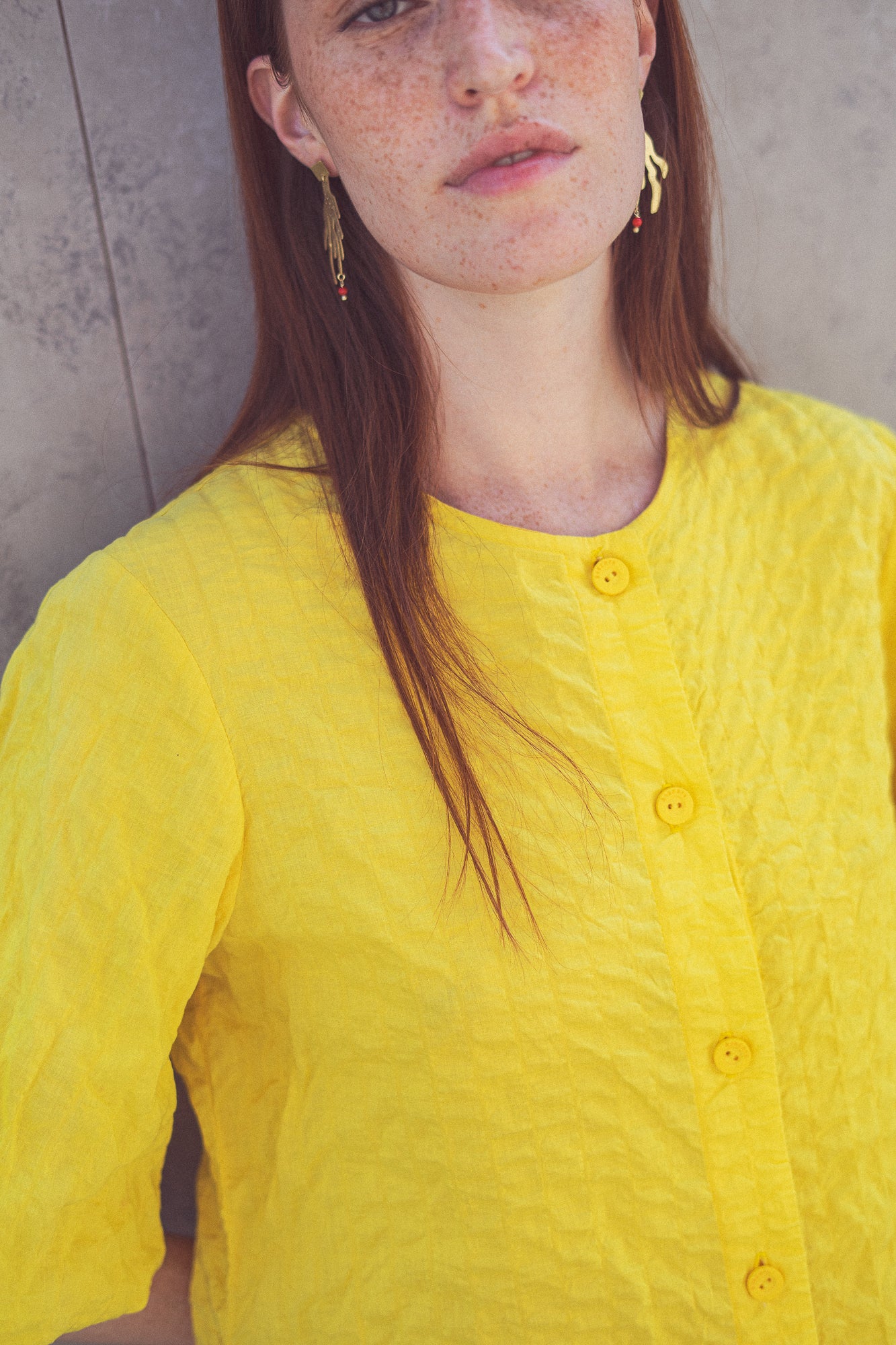 VESTIDO GLOBO AMARILLO TEXTURA