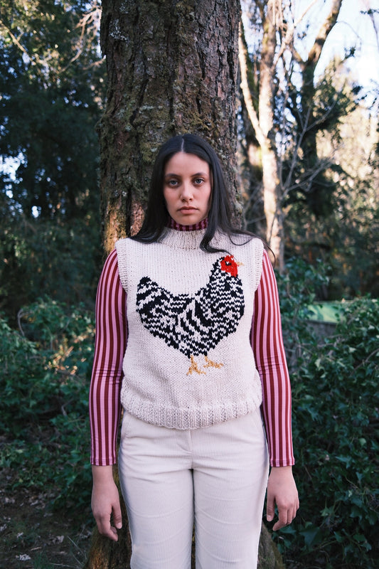 SWEATER SIN MANGAS GALLINA CRUDO