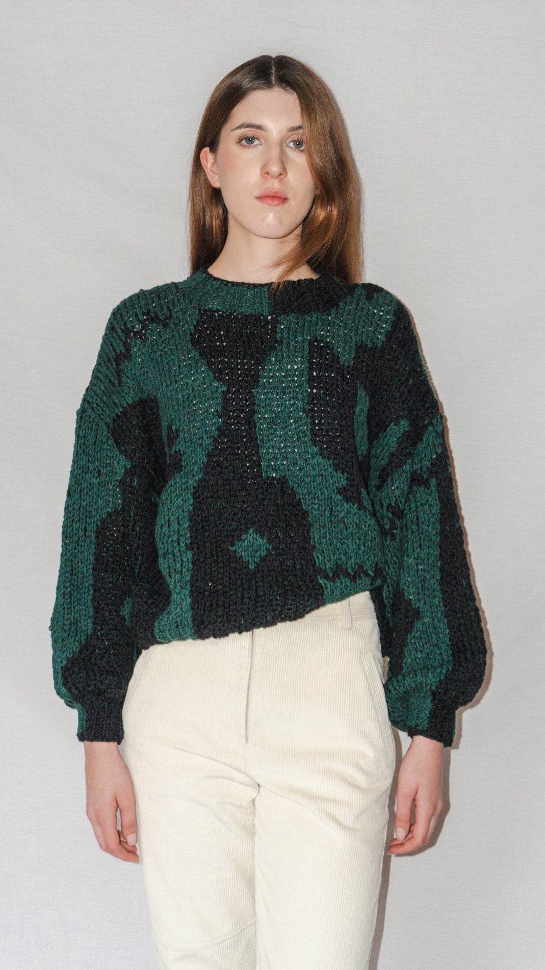 SWEATER CARPET NEGRO VERDE BOTELLA