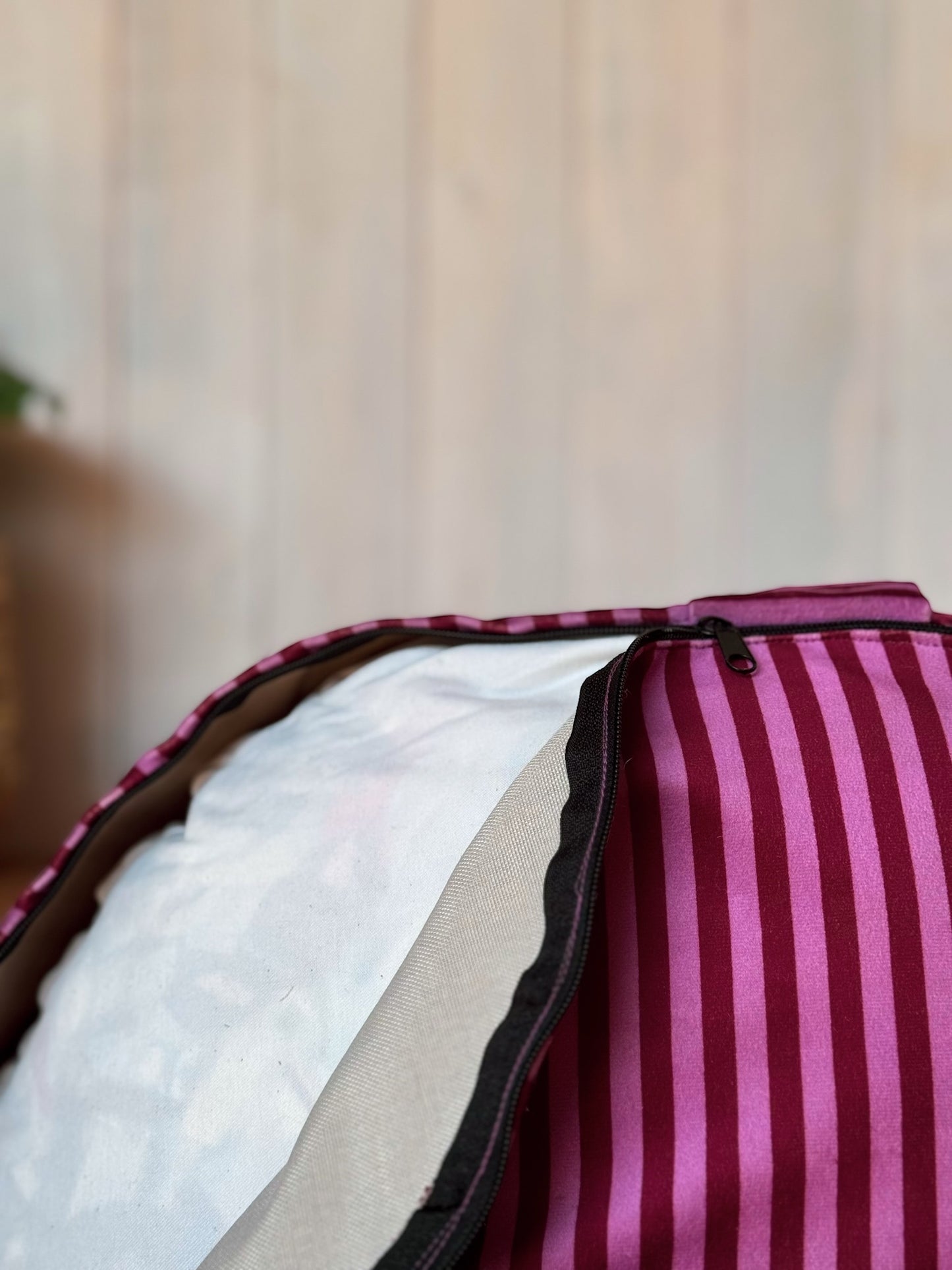 PUFF RAYAS ROSA BURDEO