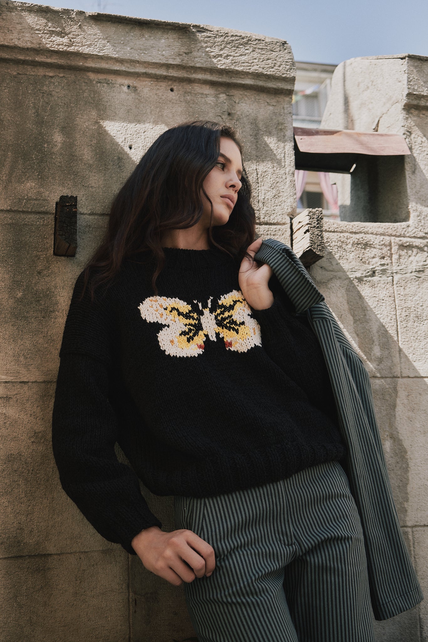 SWEATER MARIPOSA NEGRO