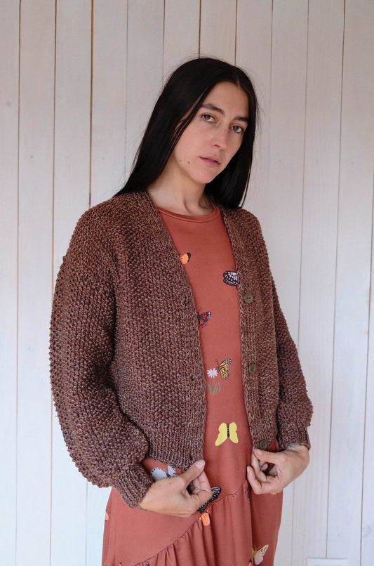 MOMA CORTO ABIERTO CHOCOLATE