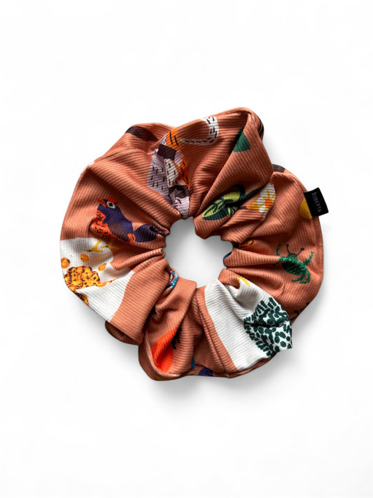 SCRUNCHIE MONITO DEL MONTE CARAMELO