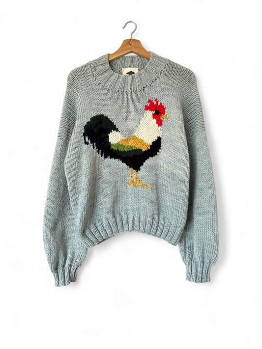 SWEATER CORTO GALLO GRIS AZULADO