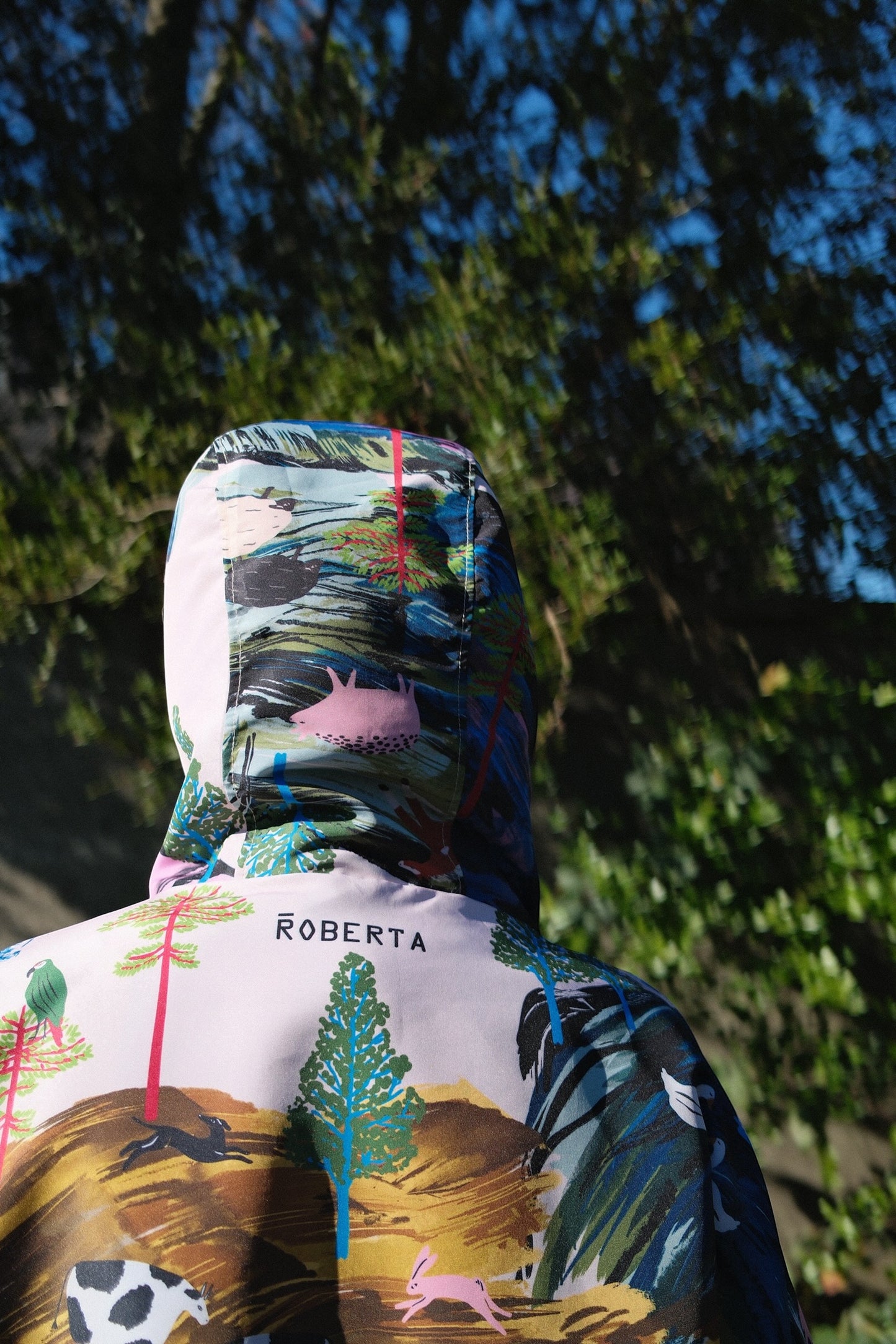 CHAQUETA IMPERMEABLE REVERSIBLE PAISAJE DÍA/RAYAS