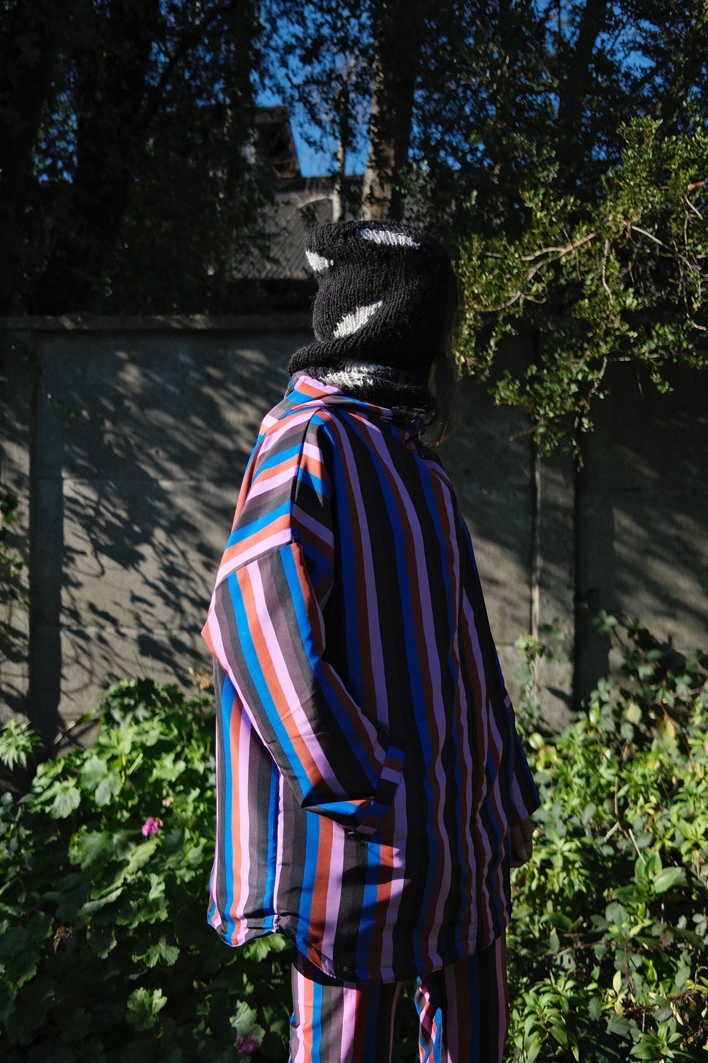 CHAQUETA IMPERMEABLE REVERSIBLE PAISAJE DÍA/RAYAS