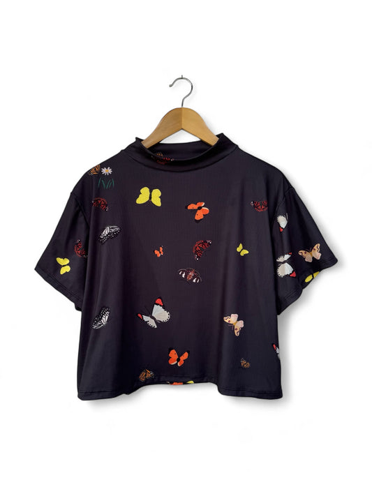 POLERA TORTUGA MARIPOSAS GRAFITO