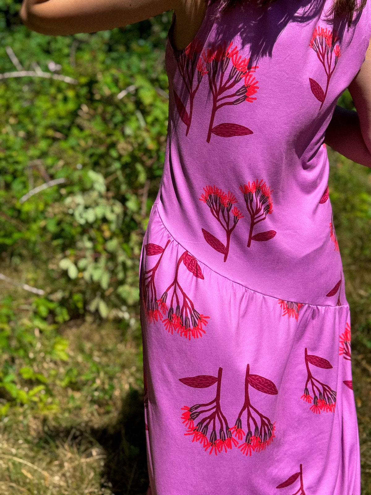 VESTIDO BLUME LARGO FLORES FUCSIA