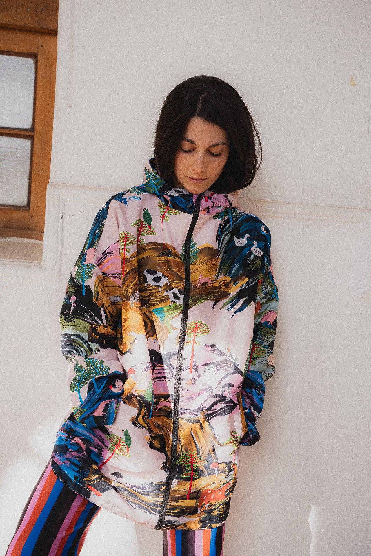 CHAQUETA IMPERMEABLE REVERSIBLE PAISAJE DÍA/RAYAS