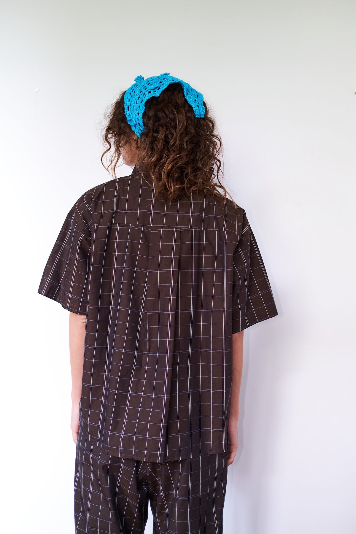 CAMISA GLOBO MAO ESCOCES CAFE