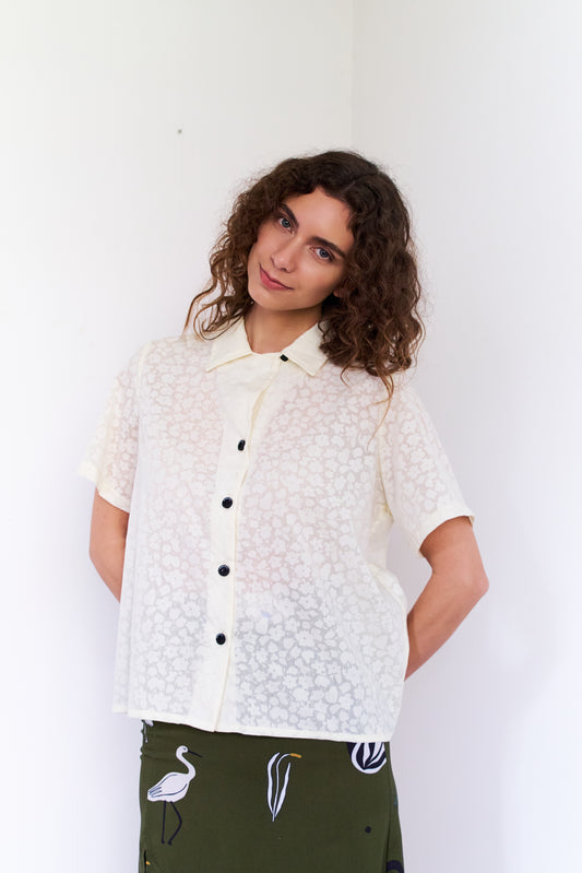 GUAYABERA FLOREADA VAINILLA