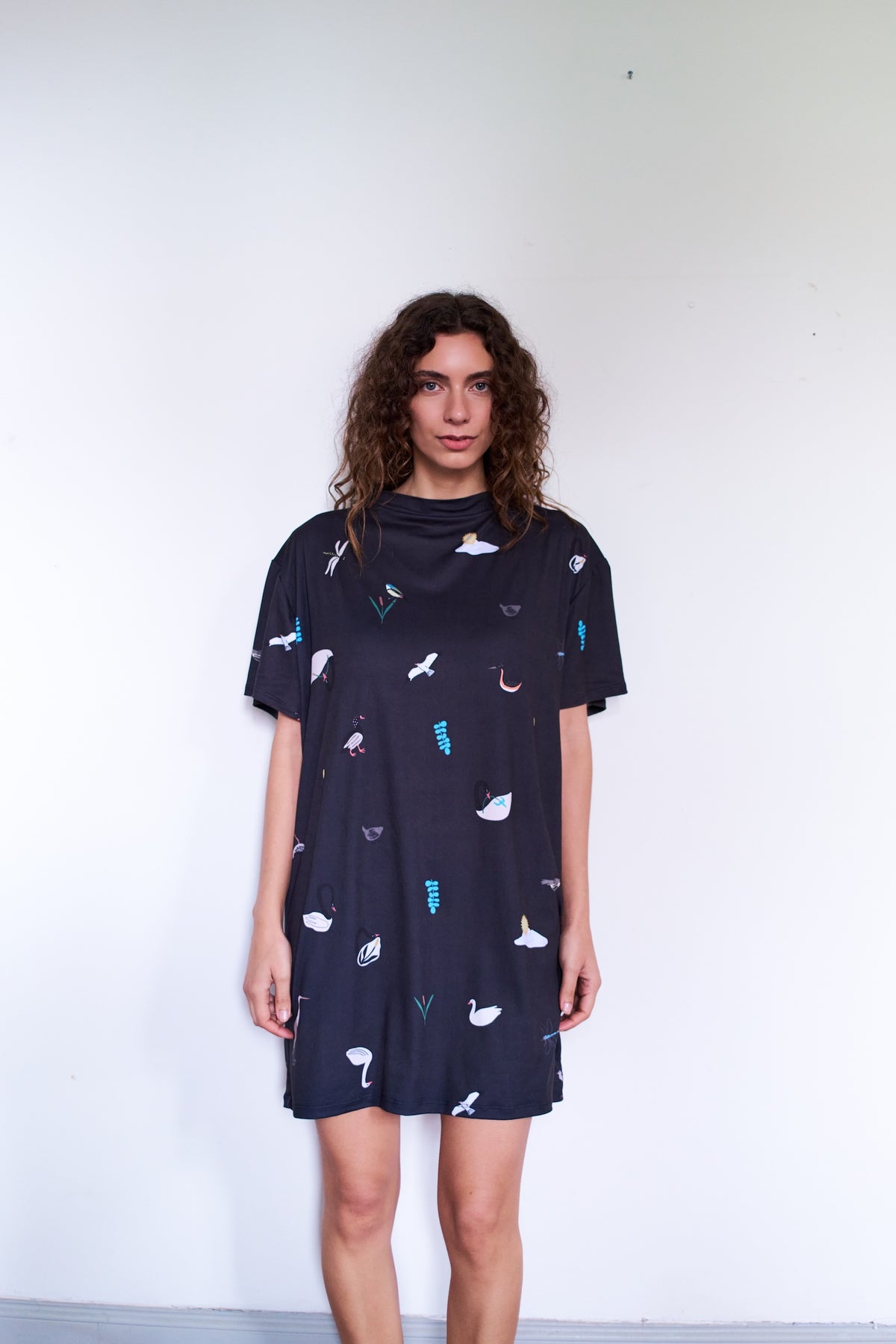 VESTIDO TORTUGA ELEMENTOS CISNES