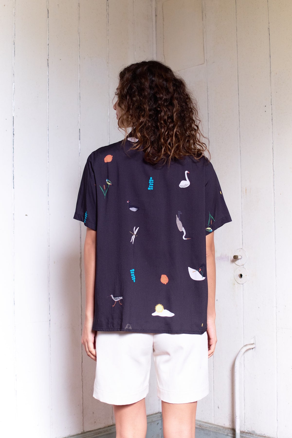 GUAYABERA ELEMENTOS CISNES