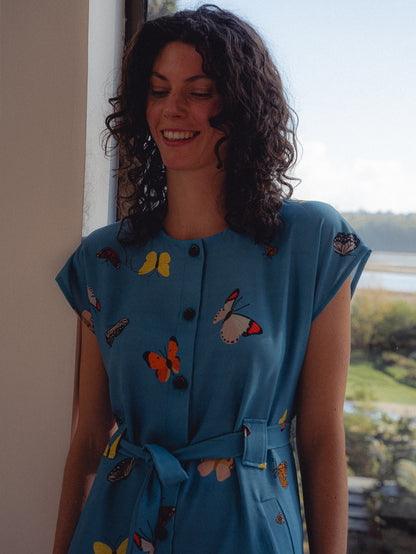 VESTIDO OVER MARIPOSAS CELESTE