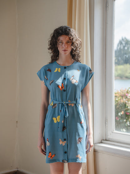VESTIDO OVER MARIPOSAS CELESTE