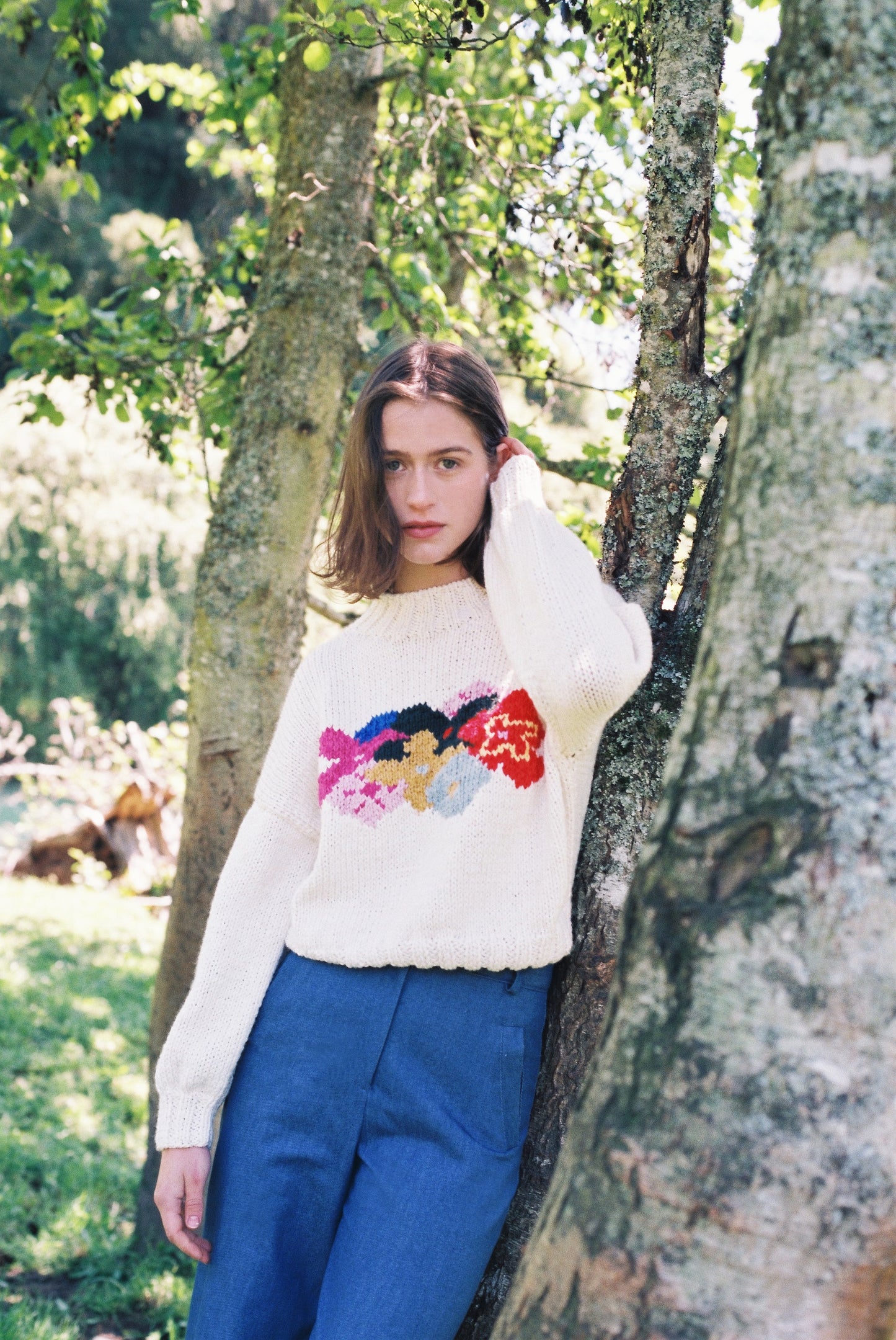 SWEATER FLORES CORTO